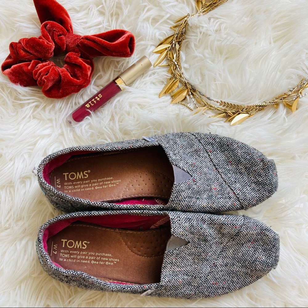 TOMS Grey Wool Slip On Flats Womens 7 Classic Casual Loafer